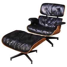 Mid century fauteuil de salon et ottoman de style eames, réplique de meubles classiques, en cuir grainé et contreplaqué avec base pivotante robuste (cuir noir, bois de palissandre, version festnight fauteuil en cuir fauteuil de salon chaise bureau chaise de salle à manger marron 66 x 69 x 74 cm. Charles And Ray Eames Lounge Chairs 122 For Sale At 1stdibs