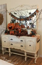 Browse this list, from outdoor porch ideas to ways to upgrade your mantel, window, and table, to get all of the decorating. Halloween6fs Jpg 1 044 1 600 Pixels Halloween Vignette Vintage Halloween Decorations Halloween Home Decor
