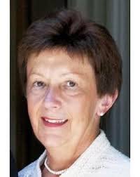 Ellie Kramer's Instagram, Twitter & Facebook