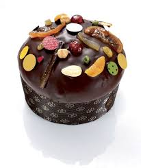 Sadaharu Aoki Noel 2012 Christmas Collection Panettone De Noel Est Recouvert De Chocolat Noir Decore De Fruits Confits Noix Et C Christmas Cake Sweet Pastry