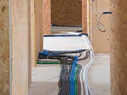 Das stromkabel wird über eine steckverbindung am netzteil angeschlossen. Tipps Zum Stromkabel Verlegen Ab Durchs Leerrohr Bauen De