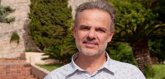 El Hospital de Manacor remodela su cúpula y nombra nuevo gerente