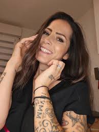 Do you want my number? 🥺🙏🏻