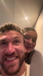 Kristen Potts's Instagram, Twitter & Facebook