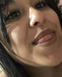 La promo presenta a: Anahi Zoe Herrera •Apodos: "zoe", "negra" •Edad: 19  •Fecha de cumpleaños: 01/09 🎊 •Rol en el curso: la que nunca quiere hacer  nada y se queja por todo