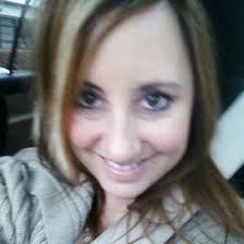 Renee Oran's Instagram, Twitter & Facebook