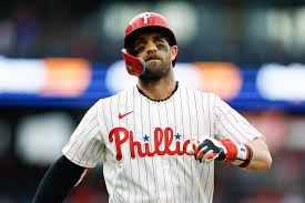 Senate, Congress members demand FanDuel eliminate VIP programs for bettors, citing Bryce Harper controversy