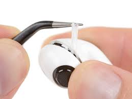 Once you've installed the correct ear tip size, they'll fit securely in your ear canal. Airpods Pro Use Custom Silicone Ear Tip Basically Non Repairable Appleinsider