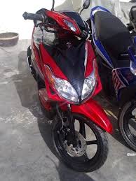 Gambar 3 buah lingkaran kecil di dalam roda dan jangan lupa menambahkan 2 garis pada roda depan dan hubungkan garis tersebut dengan badan motor. Motor Yamaha Ego Lc Geartinggi Com