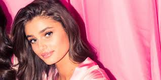 Silver, uneven color, dark roots, shoulder length, blunt cut, bob, wavy, platinum blonde, barrel curls, straight, long. Taylor Hill Adriana Lima S Health Wellness Routines Coveteur Inside Closets Fashion Beauty Health And Travel