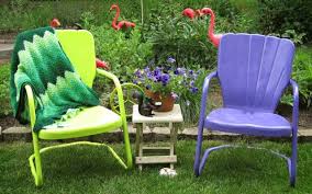 Google Image Result For Http Midwestjunk Com Wp Content Uploads 2012 06 Gardenjunk 640x400 Jpg Metal Patio Chairs Metal Lawn Chairs Outdoor Lawn Chairs