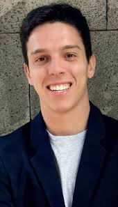 Abraham Gil Sicilia: “AJE Under 30 tiende su mano a los jóvenes que quieran  emprender”