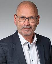 Frank Flesch's Instagram, Twitter & Facebook