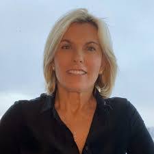 Sandra Yawn's Instagram, Twitter & Facebook