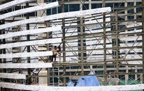 Salah satu faktor penentu dari harga material bangunan adalah lokasi dimana tempat produksi ataupun tempat pengolahan dari bahan tersebut. Ongkos Konstruksi Di Papua Rp 19 Juta Per Meter