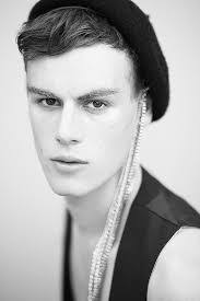 Rohan Bell's Instagram, Twitter & Facebook