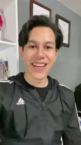 Abraham Gray Magaña (@abrahamgraym)