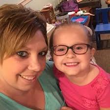 Stacey Loos's Instagram, Twitter & Facebook