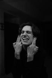 Black And White Pictures Of Famous People On Tiktok Pin By Jade Hudson On Chase 3 Black And White Aesthetic Hudson Cute Teenage Boys