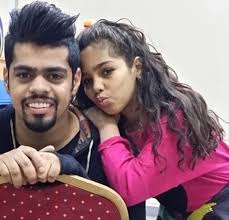 هي أخت الممثلة فرح الهادي ، كما أن المذيعات عبير وحنان جابر هم أبناء خالتها ، حاصلة على الثانوية العامة. Ø²Ù‡Ø±Ø© Ø§Ù„Ø®Ù„ÙŠØ¬ ÙˆÙØ§Ø© Ø´Ù‚ÙŠÙ‚Ø© Ø§Ù„Ù†Ø¬Ù…ÙŠÙ† Ø¨Ø¯Ø± ÙˆÙ…Ø­Ù…Ø¯ Ø§Ù„Ø´Ø¹ÙŠØ¨ÙŠ