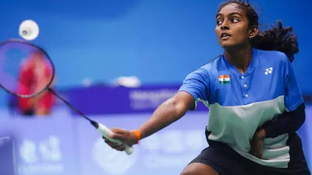 துளசிமதி முருகேசன்: அவமானங்களை கடந்து தந்தை உதவியுடன் சாதித்த தமிழக வீராங்கனை - எப்படி? - BBC News தமிழ்