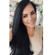 Maribeth Perry's Instagram, Twitter & Facebook