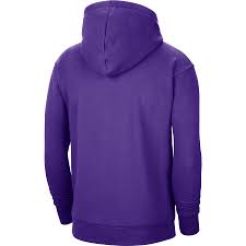 It features crisp graphics that are sure to let everyone know you're proud of your team. Los Angeles Lakers Jordan Statement Hoodie Mens