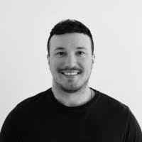 Derek Mann's Instagram, Twitter & Facebook