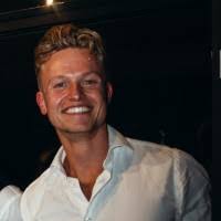 200+ perfiles de «Schüller»