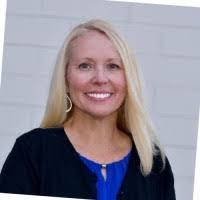 Katrina Poole's Instagram, Twitter & Facebook