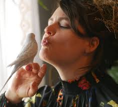 Rachelle Barr's Instagram, Twitter & Facebook