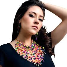 Litza Collar De Colores Hecho De Palma Tejida Con Crist Color Multicolor