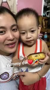 dati nsa tiyan ka palang jarga karga ka lang ngayon nkikiagaw kana bg  lipstick at ngpapa order na din ng mga pandalagita n gamit❤️pati sa mga  ganit gusto mo ay pandalagita na❤️