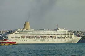 Keine Daten P O The Oriana Of 1995 Piraeus 2004 Ws P O Cruises The Peninsular Oriental Or P O Once Much Bigger Than Cunard Used Its Last Ocean Liners For P O Cruises The Round The World Sailings Of The Flagship Canberra 45 733 Gt And