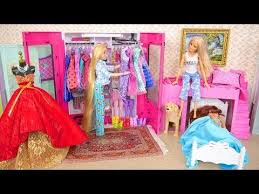 Rapunzel Barbie Casa De Munecas Dormitorio Por La Manana Con Sus Perros Youtube In 2020 Rapunzel Barbie Barbie Bedroom Rapunzel