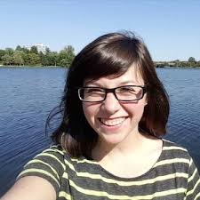 Ottawa presenting organ donor advocate Hélène Campbell with key to the city 