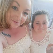 What roses create hybrid blue roses?