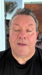 Sal Manzo (@salmanzo)