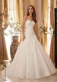 Brautkleider der firma mori lee können auch sehr bunt ausfallen und die auswahl ist einfach riesig.bis zu kleidergröße 64 sind brautkleider lieferbar. Mori Lee Sam S Brautkleider