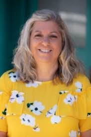 Rachel Calkins's Instagram, Twitter & Facebook