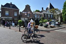 Het oude stadscentrum van delden bruist van gezelligheid! Hof Van Twente Wil Beroemd Worden Foto Tubantia Nl