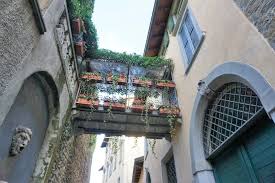 Although the wall measured nearly 4 miles (6 km), it only had four gates. Erlebe Die Besten Bergamo Sehenswurdigkeiten I Tagesausflug Ab Mailand