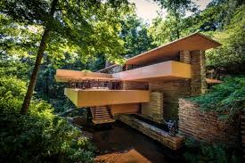 Fallingwater house designed by architect frank lloyd wright video house architecture architecture style of construction. Fallende Gewasser Das Architektonische Meisterwerk Das Der Offentlichkeit Verborgen Bleibt Easyvoyage