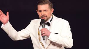 Joko lebt gemeinsam mit seiner freundin und seiner tochter in berlin. Late Night Show Fur Klaas Heufer Umlauf Tv Spielfilm
