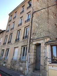 Les faits divers de saint étienne et de son agglomération.tous les faits divers et les informations justice en temps réel en auvergne et limousin.la vie quotidienne se détache des grands événements, de l'actualité. Saint Etienne Une Personne En Garde A Vue Apres La Defenestration D Un Jeune Homme Activ Radio