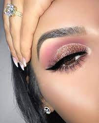 A wide variety of rose gold makeup options are available to you, such as synthetic hair, nylon, and synthetic fibre. Pink And Gold Glitter Eye Makeup Rose Gold Eye Makeup Gold Eye Makeup Rose Gold Makeup