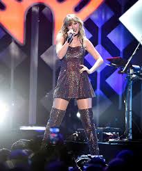 Conan lee gray (born december 5, 1998) is an american singer and social media personality. Olivia Rodrigo Conan Gray Recreate Taylor Swift S You Belong With Me Hollywood Life