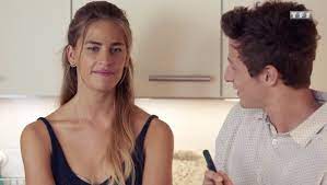 2017 4k members 4 seasons893 episodes. Demain Nous Appartient En Avance Victoire Se Rapproche De Sandrine Resume Video De L Episode 555 Dna Du 19 Septembre 2019 Stars Actu