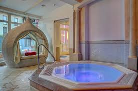 Service & infos » unverbindliche anfrage » so finden sie uns » impressum & datenschutz Hotel Regenbogenland Zum Kramerwirt Rolling Pin