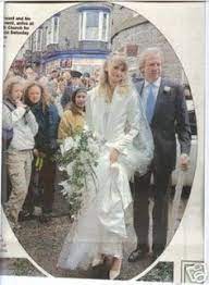 Hehe i share agentorange's sentiments about this pic of doremi. Doremi Hayward Wedding Pictures Marie S Daughter Doremi With Husband Justin Hayward
